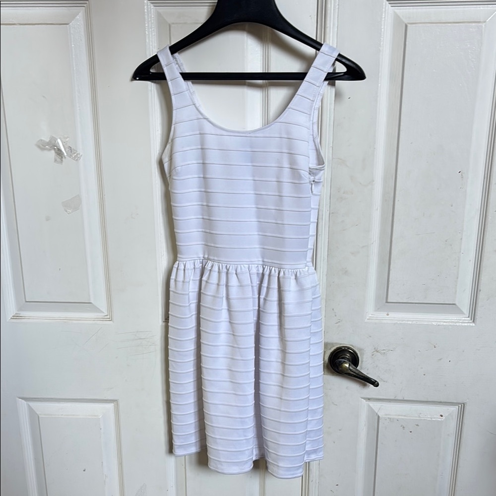 White Sleeveless Dress